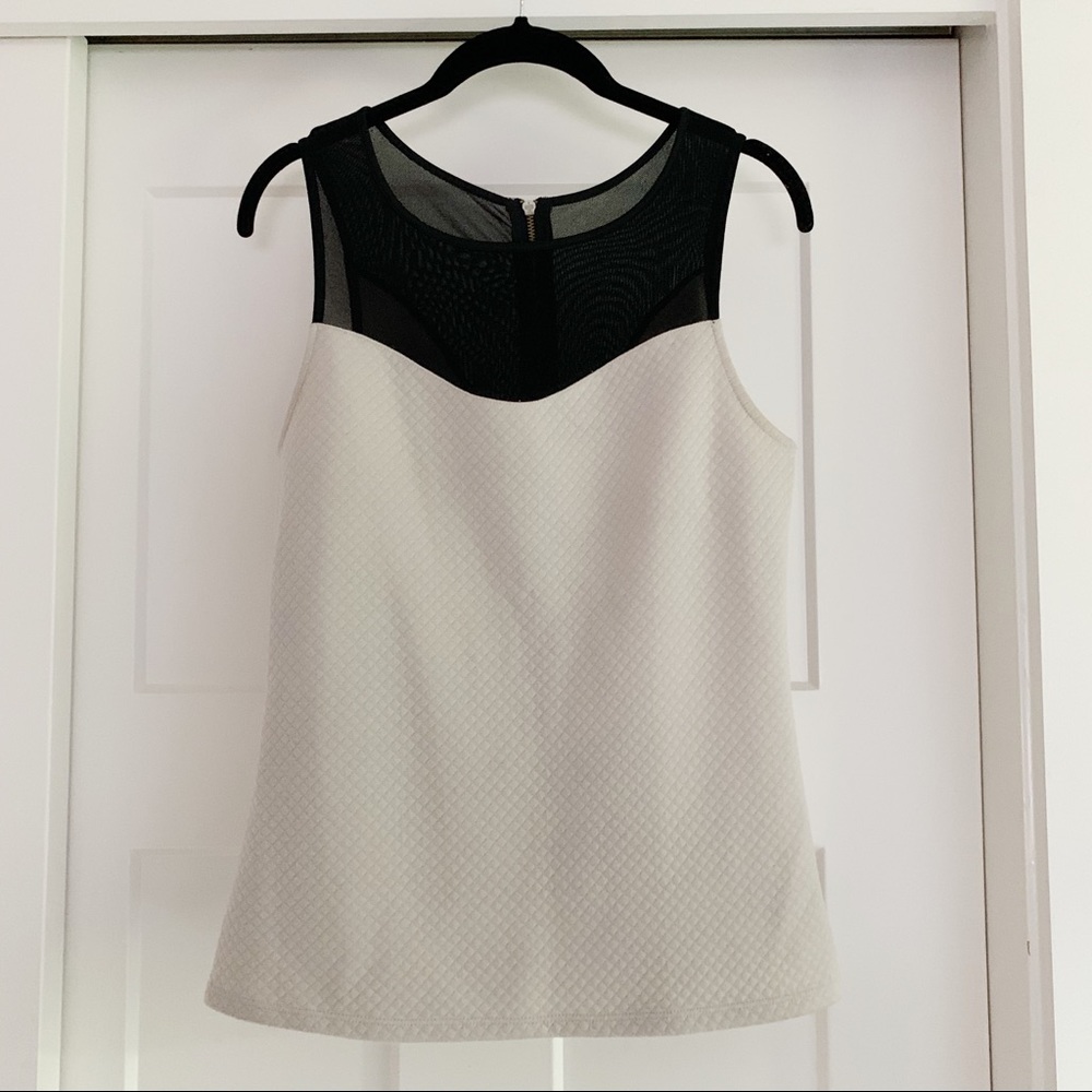 Express Mesh Yoke Quilted Knit Shell Top
